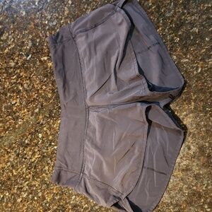 Lululemon Speed Shorts 2.5"